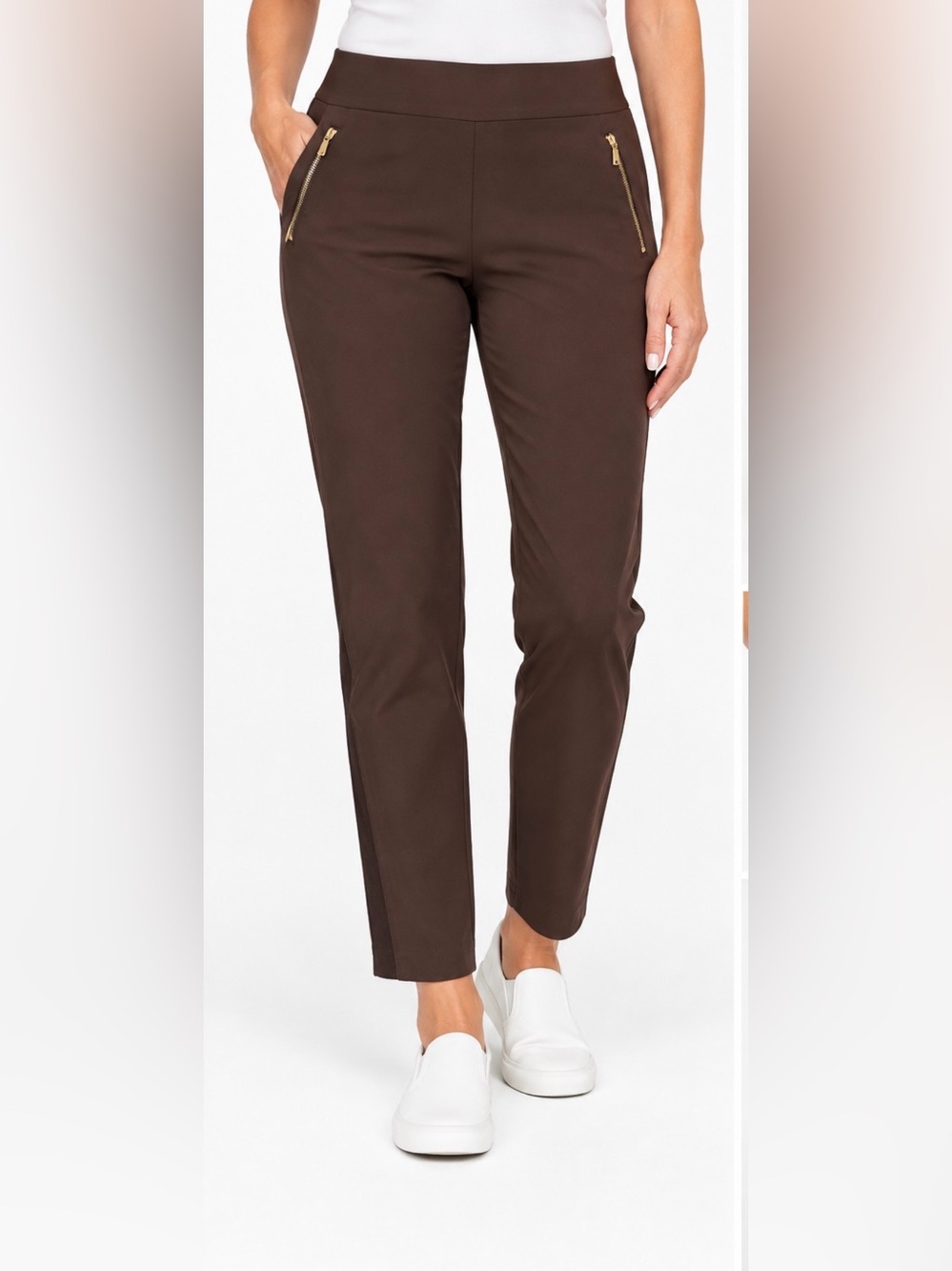 Chico’s Zenergy Size 2.5 (US 14) Brown Pull On Ankle Pants Gold Zip Pockets